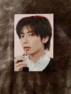 NARS 特典　コラボ　ポストカード　TXT テヒョン