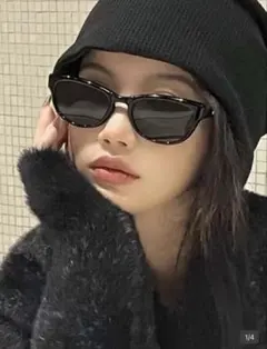 SHEIN サングラス blue elephant ジェントルモンスター　韓国のサムネイル