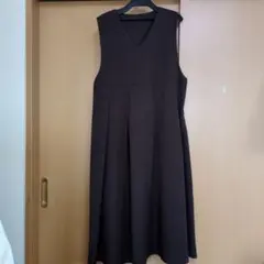 Vネックジャンスカ