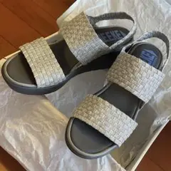 新品✨LLサイズ エンチャンテッド メッシュ ウェッジサンダル シルバー