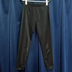 ユニクロ ウルトラストレッチアクティブジョガーパンツ ブラック Sサイズ