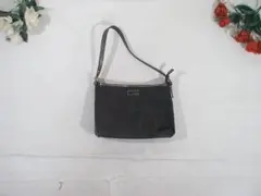 94239 GUESS ゲス　ショルダーバック　濃茶