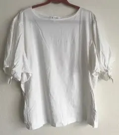 【美品】デザインTシャツ