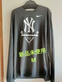 Nike New York Yankees 長袖カットソー タグ付き新品のサムネイル