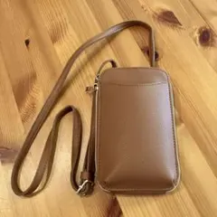 ブラウン キャメル　合成皮革 ショルダーバッグ　スマホケース