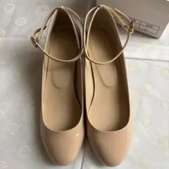 マッキントッシュフィロソフィー　ベージュパンプス