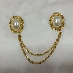 パール調 オーバルブローチ ゴールドカラー チェーン付き ヴィンテージ風