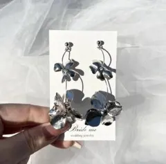 Bride me 花モチーフ シルバーピアス