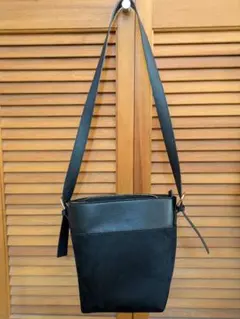 H&M ブラック スエード調 ショルダーバッグ 新品未使用