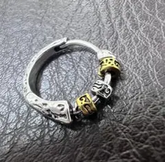 ヴィンテージシルバー彫刻模様フープピアス