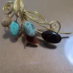 ヴィンテージ風天然石ブローチ