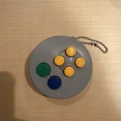 任天堂スーパファミコン ゲームコントローラー型キーホルダー