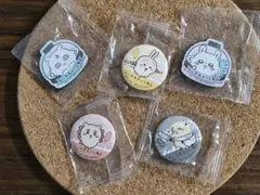 【未開封、未使用】ちいかわ くら寿司缶バッジ、マグネット7種セット
