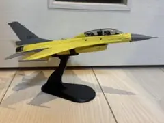F-16 戦闘機 メタル製 置物 ライター機能付き - メルカリ