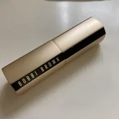 BOBBI BROWN リップカラー レッド825のサムネイル