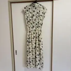 花柄ノースリーブロングワンピース