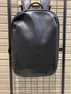 GUSCIO(グッシオ)『新品未使用』［男女兼用］《牛革》レザーリュックのサムネイル