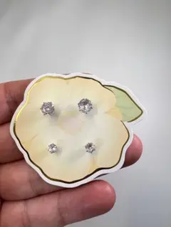 小さめ アレルギー対応 CZピアス インスタ風 シンプル可愛い 寝ても外さない