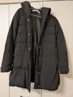 PLST ブラック ダウンジャケット フード付き