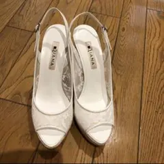 ダイアナ　レースサンダル