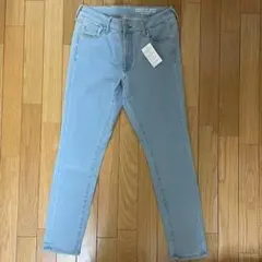 【新品、AMERICAN HOLIC】ストレッチジーンズ　ライトブルー　XLのサムネイル