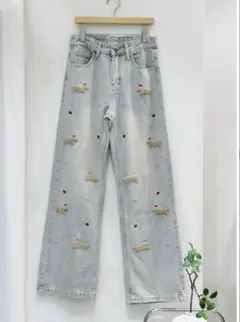 新品未使用　犬刺繍ライトブルーデニムパンツ　Lサイズ