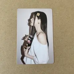 LESSERAFIM　HOT 　カズハ