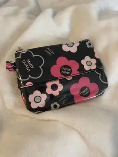 MARY QUANT フラワー柄ポーチ