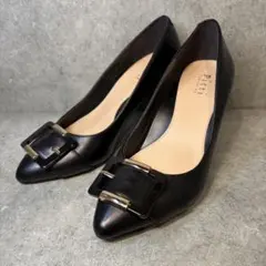未使用級✨ Pitti ピッティ パンプス バックル ポインテッドトゥ 22のサムネイル
