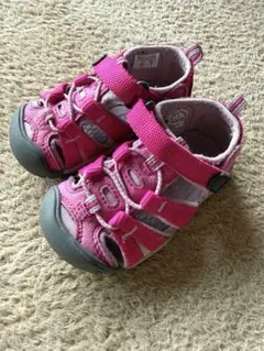KEEN キッズサンダル　13.5 ピンク　水陸両用