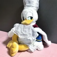 ドナルド ぬいぐるみ DONALD THE KING BIRTHDAY - メルカリ