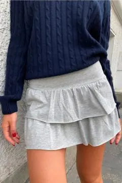 subdued brandy melville スカート　グレーのサムネイル