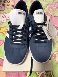 adidas ネイビー スニーカー