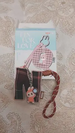 POPMART ラブブ イニシャル チャーム PIN FOR LOVE 【N】