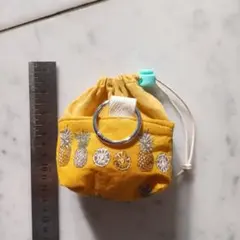 巾着袋　カラビナ付き　ハンドメイド　パイナップル