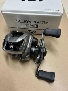 【新品未開封】ダイワ21ジリオンSV TW 1000(右巻き) 4550133072574.jpg