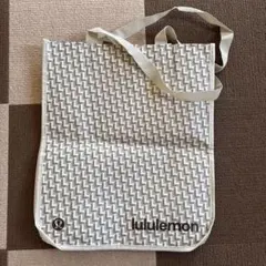 lululemon ショップ袋 大のサムネイル