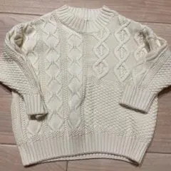 BREEZE アイボリー ケーブルニットセーター 100