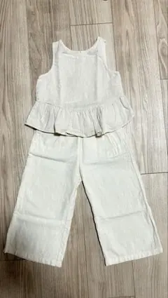 ZARA アイボリー フリル付きセットアップのサムネイル