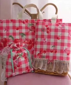 ♡ハンドメイド♡さくらんぼ赤　レッスンバッグ、シューズ入れ、巾着小　3点セット