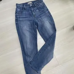 美品　ヤヌーク YANUK デニム　ルース　Ruth テーパードデニム