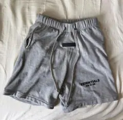 ESSENTIALS FEAR OF GOD スウェットショートパンツ グレーSのサムネイル