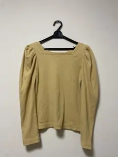 ジーユー（GU）「リブ2WAYボリュームスリーブT（長袖）」