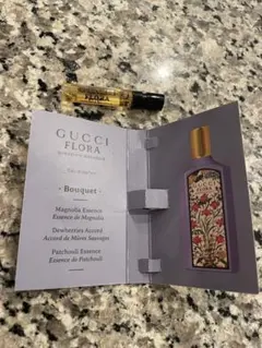 GUCCI FLORA ゴージャスマグノリアオードパルファムサンプル　1.5mlのサムネイル