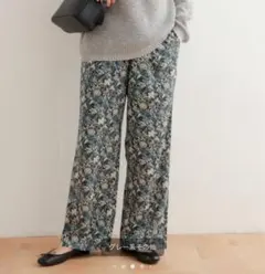 Sサイズ　アーバンリサーチドアーズ　フラワープリントイージーパンツ