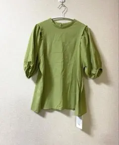 Ungrid ピスタチオカラー　パフスリーブシャツのサムネイル