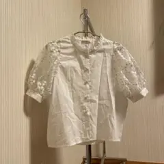 ホワイト パフスリーブ シャツ
