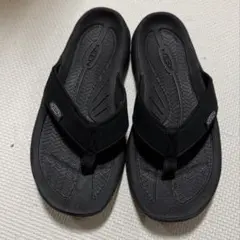 KEEN サンダル ビーチサンダル ブラックのサムネイル