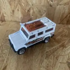 マッチボックスランドローバー ディフェンダー110 ミニカー