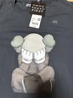 カウズ　ユニクロ　Tシャツ